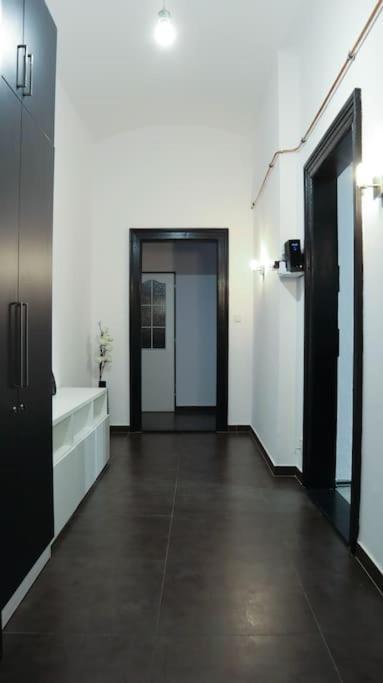 Modern Apartment In The Center Of Praha Exteriér fotografie